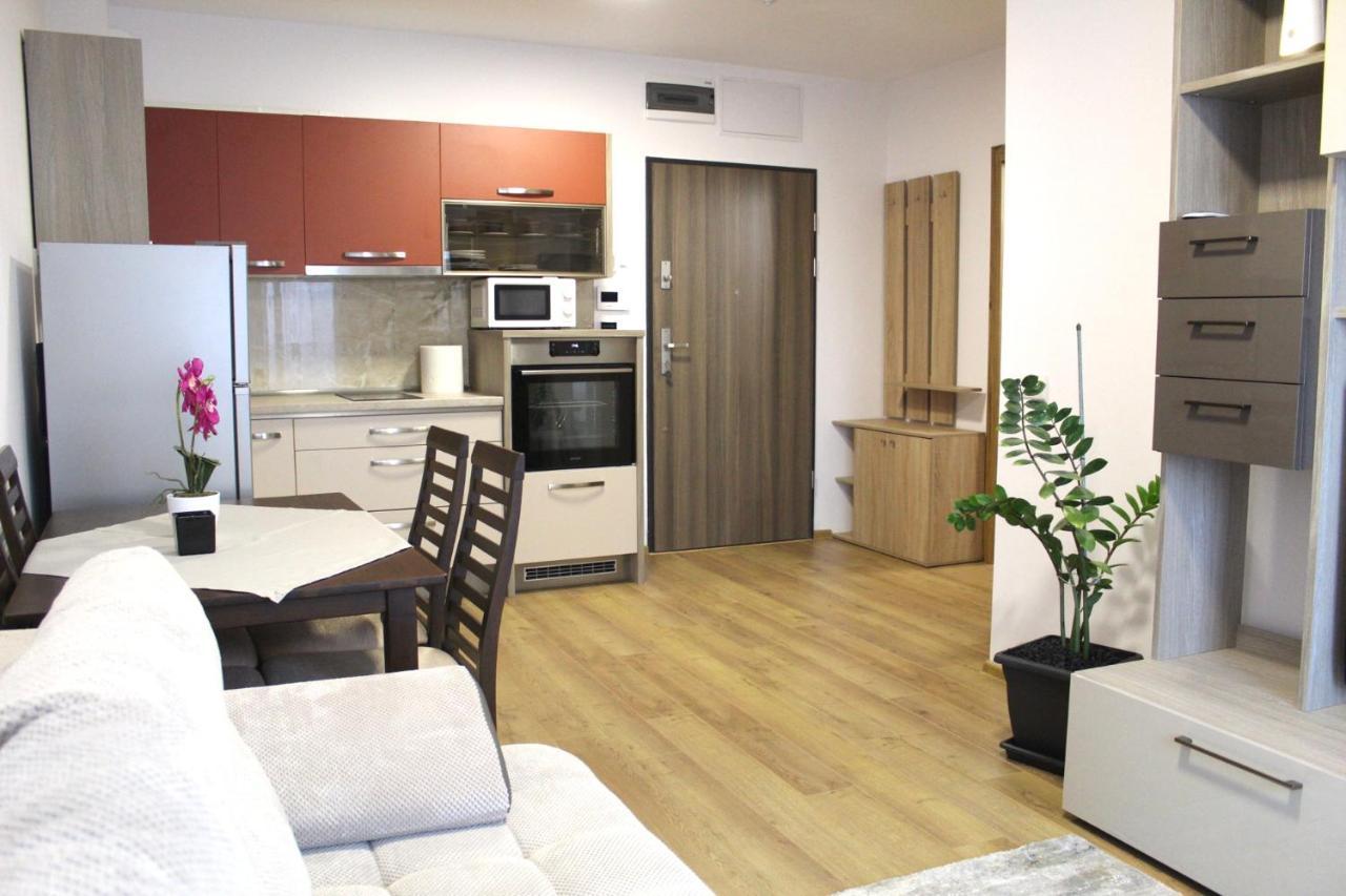 Apartmán Apartman Sarah Oradea Exteriér fotografie
