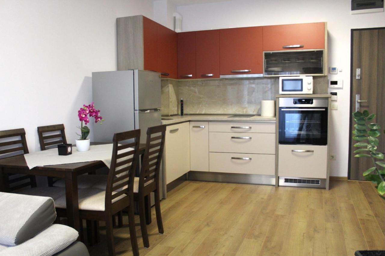 Apartmán Apartman Sarah Oradea Exteriér fotografie